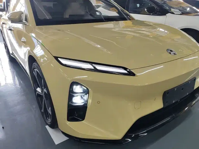 Nio ET5 — Фото автомобиля 3