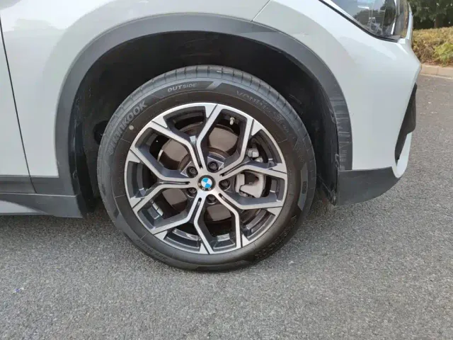 BMW X1 — Фото автомобиля 13