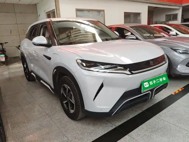 BYD Yuan UP — Фото автомобиля 3