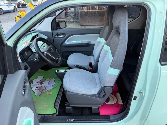 Wuling Hongguang Mini EV — Фото автомобиля 6