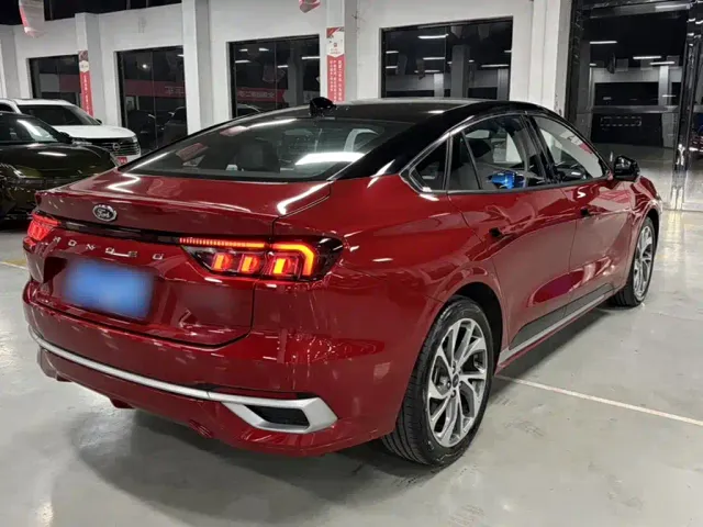 Ford Mondeo — Фото автомобиля 14