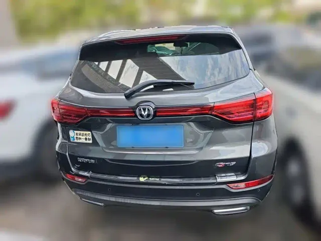 Changan CS75 — Фото автомобиля 3