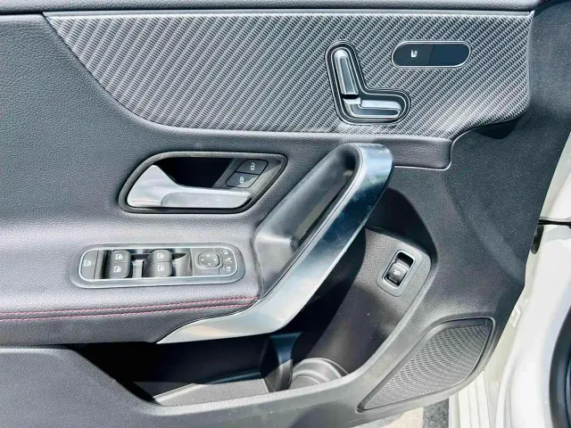 Mercedes-Benz A-Class — Фото автомобиля 7
