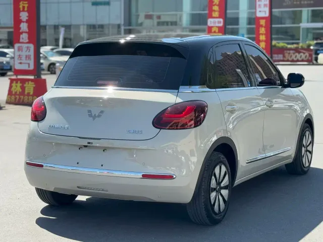 Wuling Bingo — Фото автомобиля 9