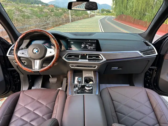 BMW X5 — Фото автомобиля 13