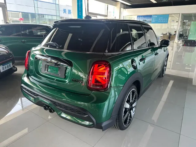 MINI Hatch — Фото автомобиля 6
