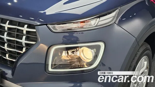 Hyundai Venue — Фото автомобиля 7