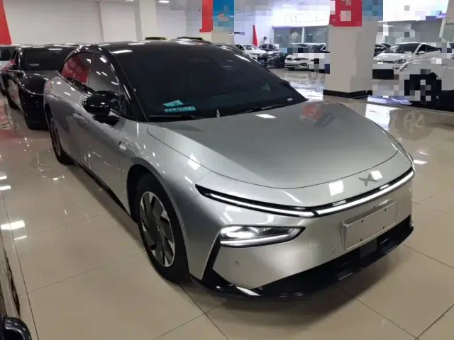 Xpeng P7+ — Фото автомобиля 3