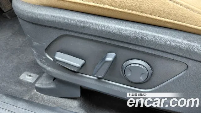 Kia Sorento Sorento 4-е поколение Бензин 2.5T 2WD — Фото автомобиля 8