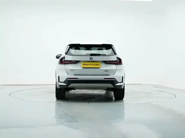 BMW X1 — Фото автомобиля 13