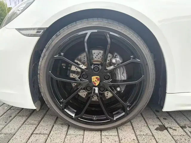 Porsche 718 — Фото автомобиля 4