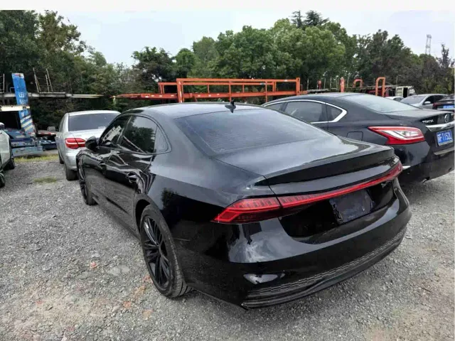 Audi A7L — Фото автомобиля 2
