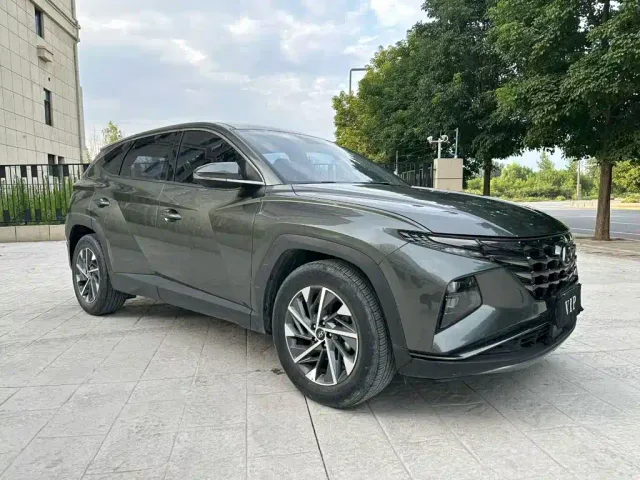 Hyundai Tucson — Фото автомобиля 3