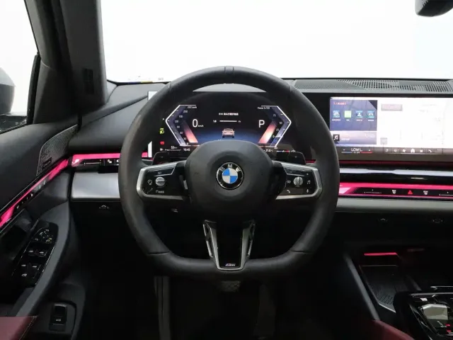 BMW 5 Series — Фото автомобиля 16