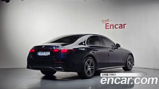 Mercedes-Benz E-Class W214 — Фото автомобиля 2