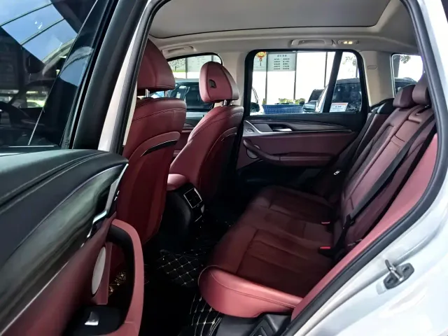 BMW X3 — Фото автомобиля 10