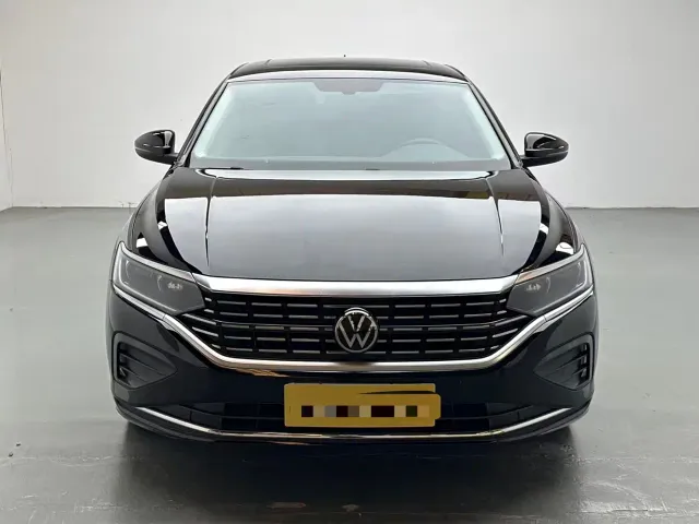 Volkswagen Passat — Фото автомобиля 2