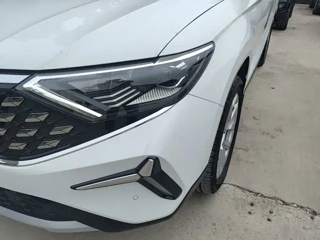 Jetta VS7 — Фото автомобиля 23