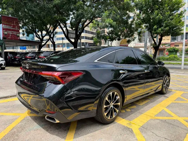 Toyota Avalon — Фото автомобиля 5