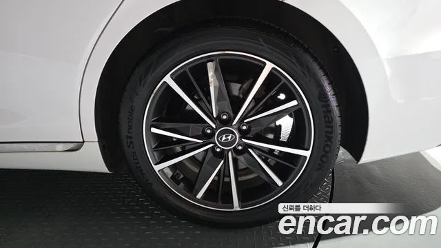 Hyundai Grandeur New — Фото автомобиля 6