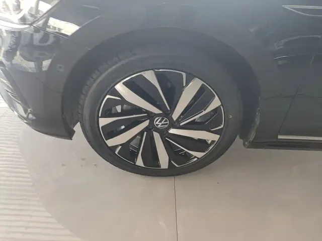 Volkswagen Passat — Фото автомобиля 22