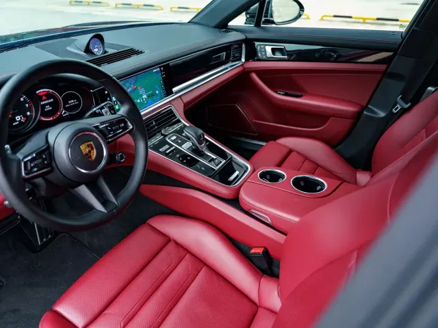 Porsche Panamera — Фото автомобиля 9