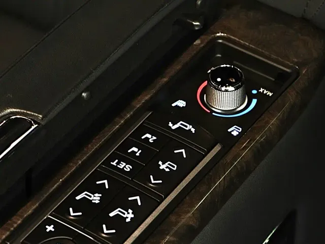 Toyota Vellfire — Фото автомобиля 20