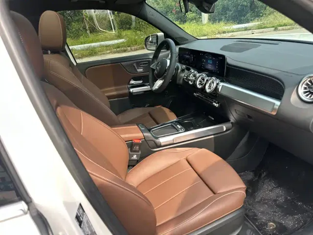 Mercedes-Benz EQB — Фото автомобиля 17