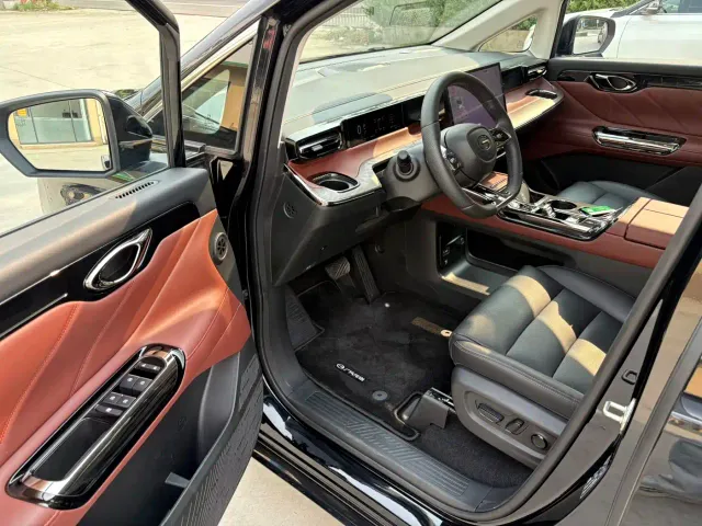 GAC Trumpchi E8 — Фото автомобиля 7