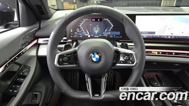 BMW 5-Series 5 серия (G60) 530i xDrive M Sport Pro Special Edition — Фото автомобиля 13