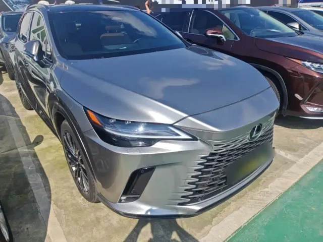 Lexus RX — Фото автомобиля 3