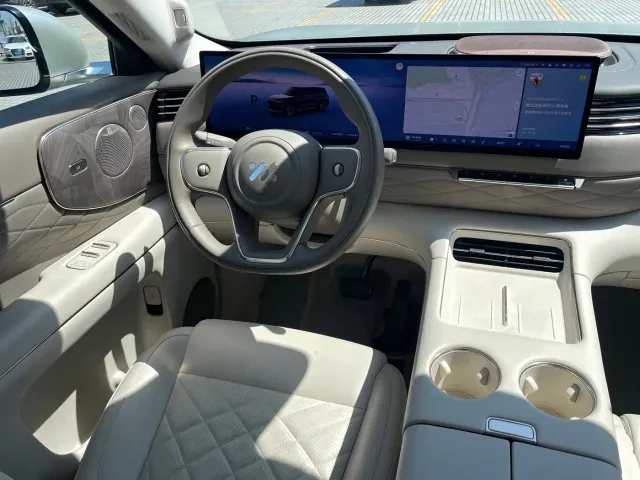 IM Motors LS9 — Фото автомобиля 15