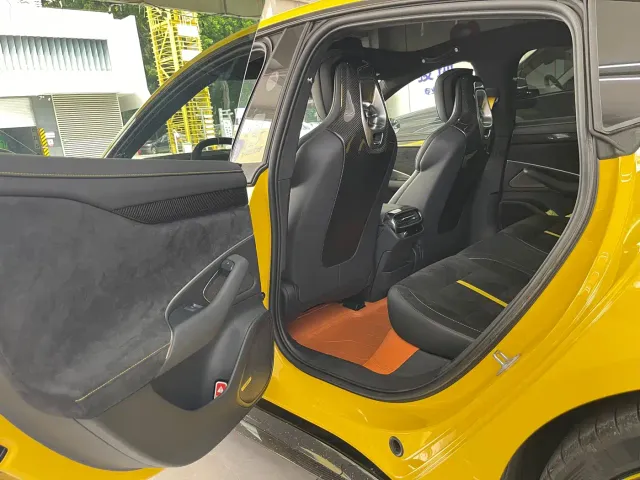 Xiaomi Auto Xiaomi SU7 Ultra 2025 Model Ultra — Фото автомобиля 5