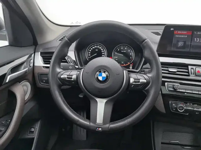 BMW X1 — Фото автомобиля 11