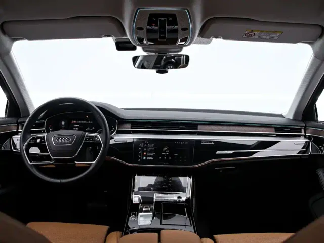 Audi A8 — Фото автомобиля 5