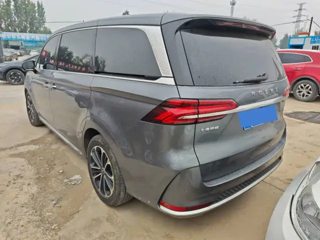 Roewe iMAX8 — Фото автомобиля 10