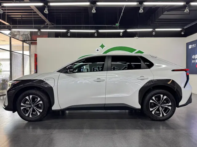Toyota BoZhi 4X — Фото автомобиля 3