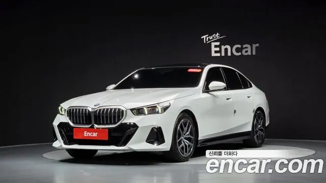 BMW 5-Series — Фото автомобиля 8