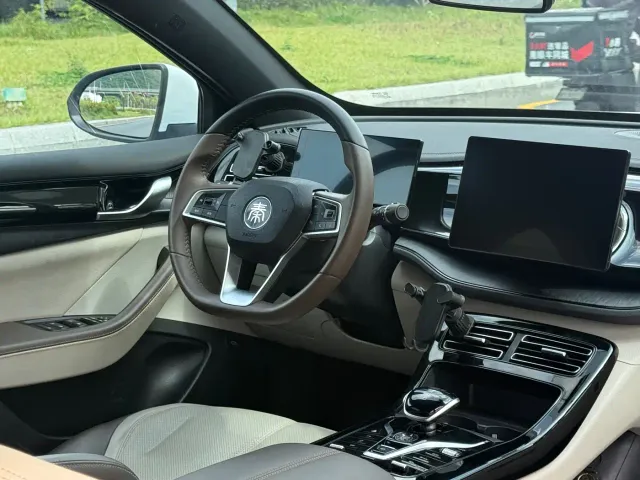 BYD Qin PLUS — Фото автомобиля 16
