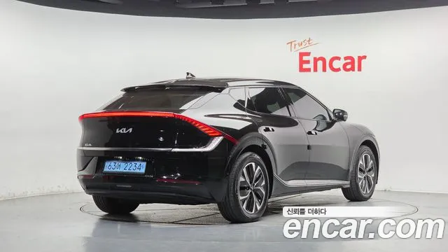 Kia EV6 — Фото автомобиля 2