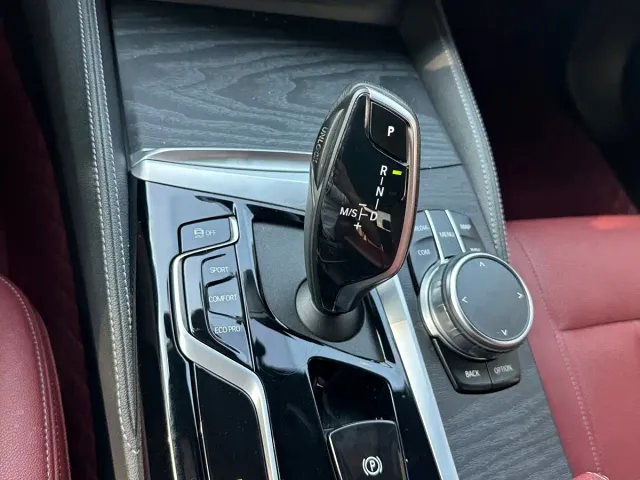 BMW 5 Series — Фото автомобиля 9