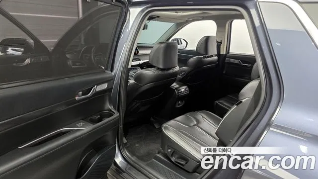 Hyundai Palisade Palisade Бензин 3.8 2WD — Фото автомобиля 11