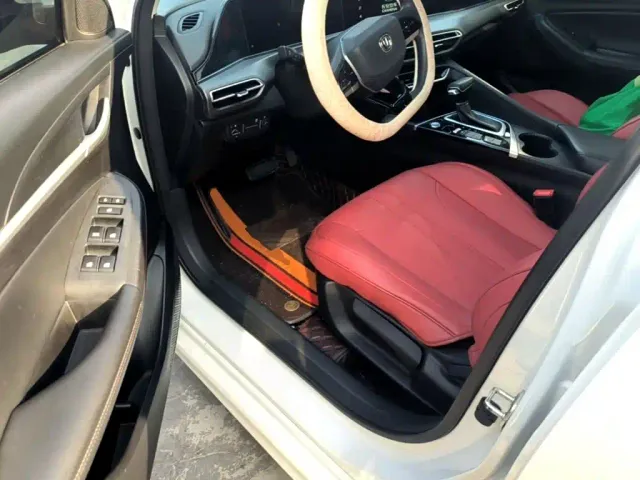 Changan Eado — Фото автомобиля 15