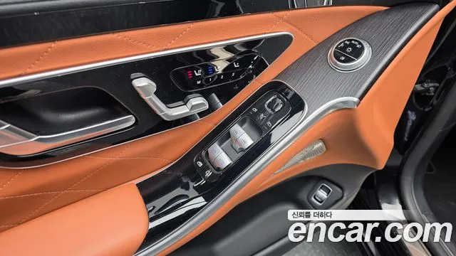 Mercedes-Benz S-Class — Фото автомобиля 18