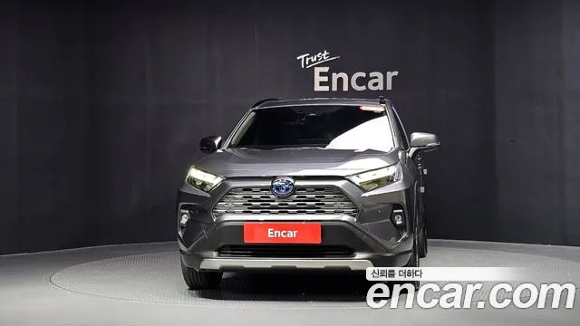 Toyota RAV4 — Фото автомобиля 2
