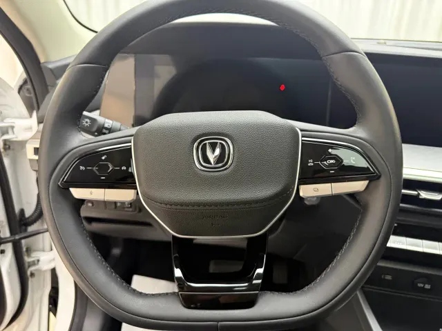 Changan CS35 Plus — Фото автомобиля 10