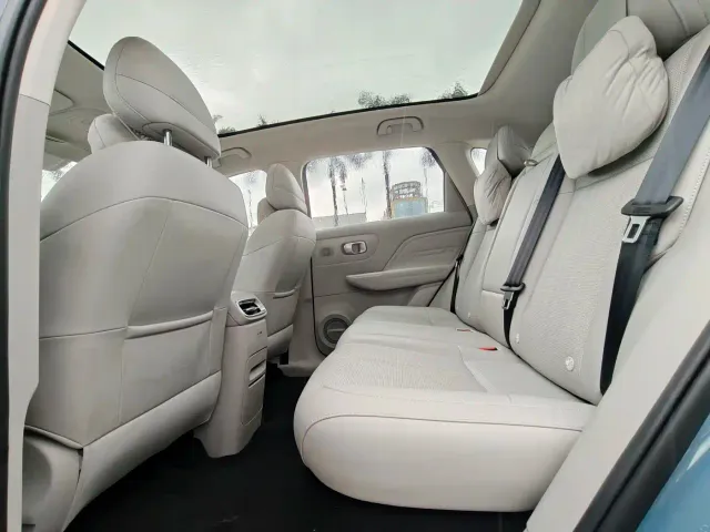 Leapmotor B10 — Фото автомобиля 10
