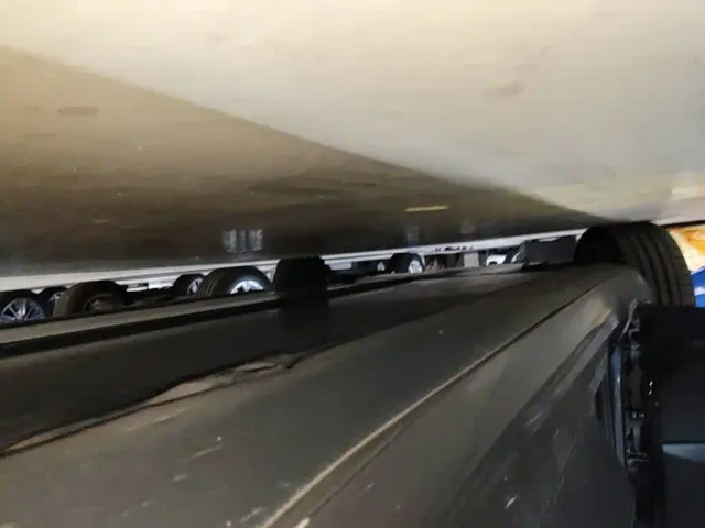 Tesla Model 3 — Фото автомобиля 21