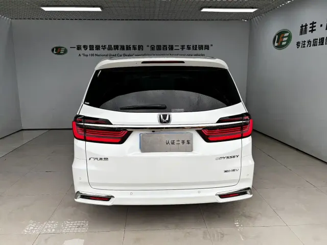 Honda Odyssey — Фото автомобиля 6