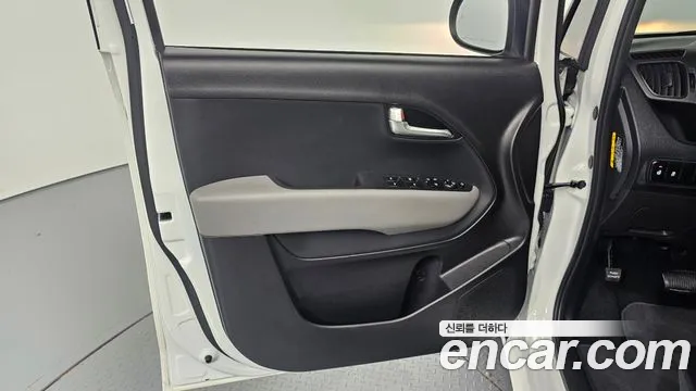 Kia RAY Новый Kia Ray Signature — Фото автомобиля 18